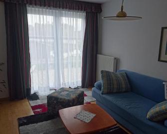 Seepension Smoley - Villach - Huiskamer