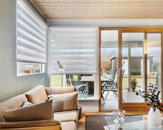 3 Bedroom Awesome Home In Nysted - Nysted - Living room