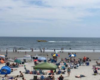 Sandy Shores Resort - North Wildwood