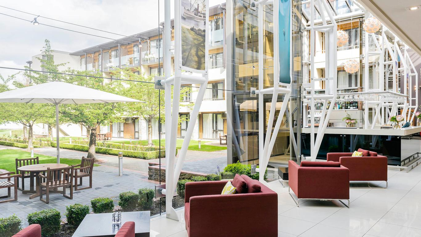 نوفوتيل كوينزتاون ليكسايد