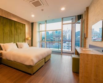 Sabirlar City Suites Hotel - Yomra - Спальня