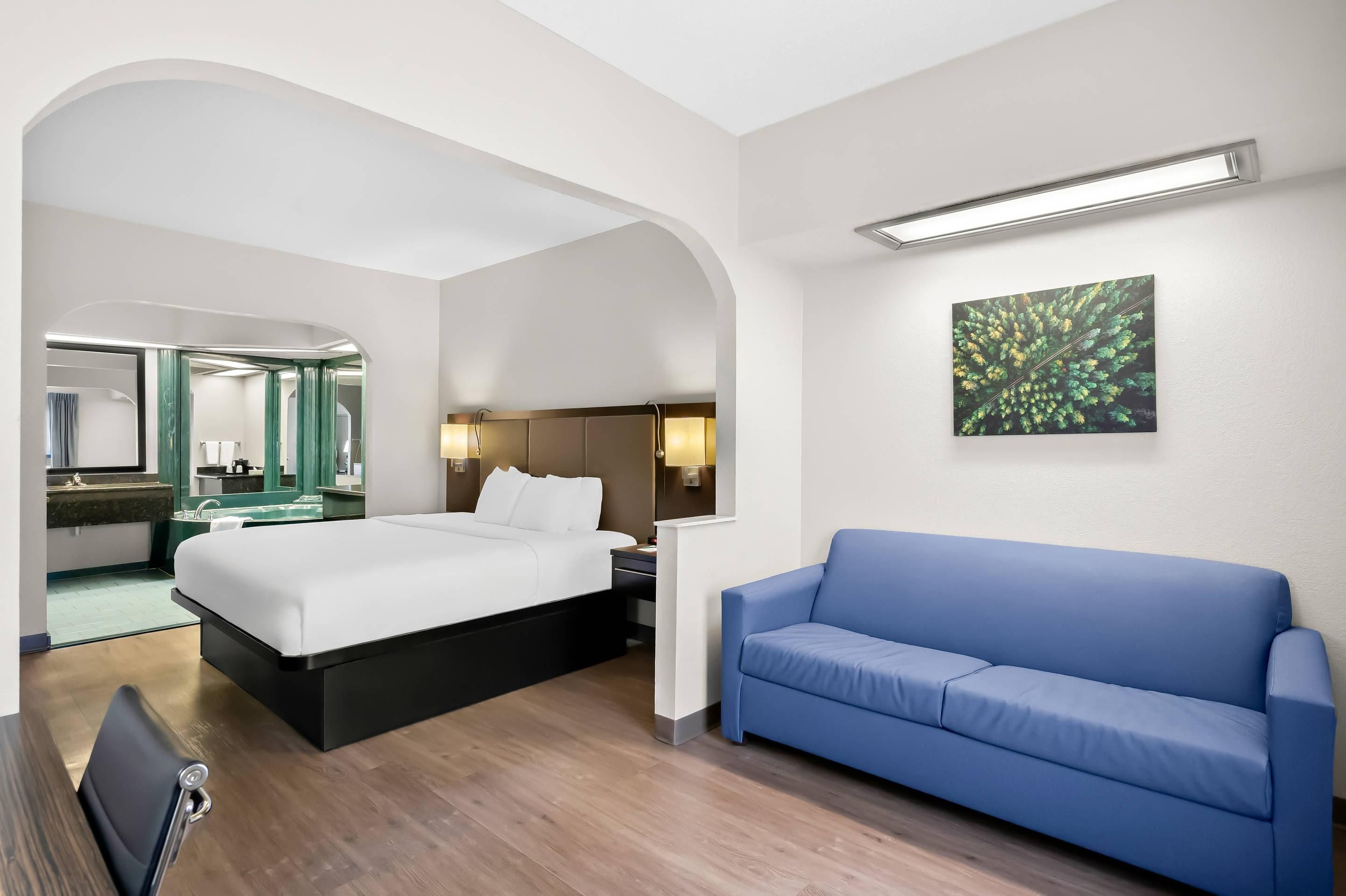 Quality Inn & Suites Monticello - Monticello - Bedroom
