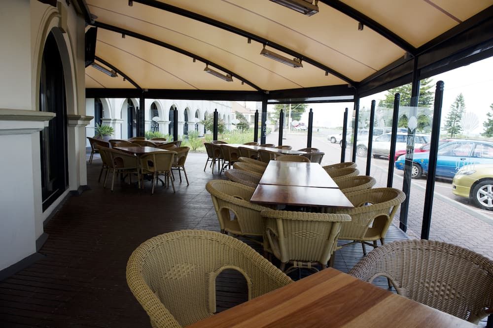 Largs Pier Hotel Motel thumbnail 2