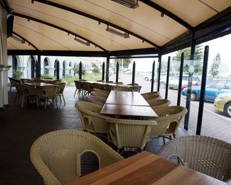 Largs Pier Hotel Motel - Largs Bay - Restaurante