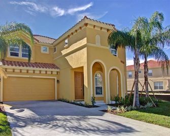Grande Villa 6 Bedroom - Davenport - Building