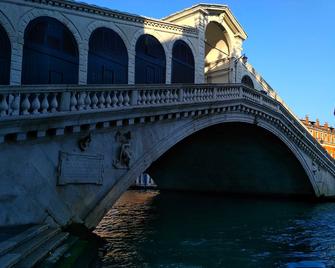 San Salvador - Venice - Attractions