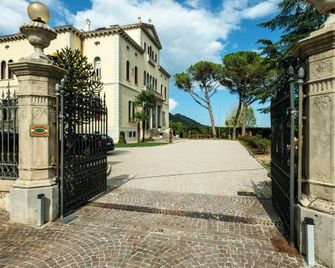 Hotel Villa Soligo - Small Luxury Hotels of the World - Farra di Soligo - Gebäude