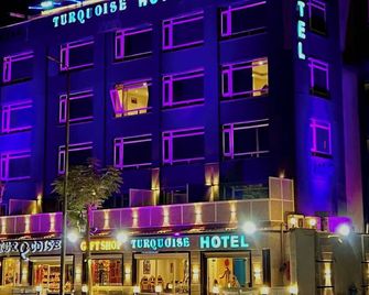 Turquoise Pyramids & Grand Egyptian museum view Hotel - Kairo - Byggnad