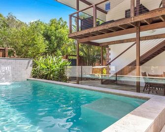 Skye Lodge - 7 Bedroom charming Balinese retreat with designer pool - Byron Bay - Bazén