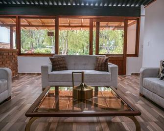 Bombon Hotel - Villa de Leyva - Sala de estar