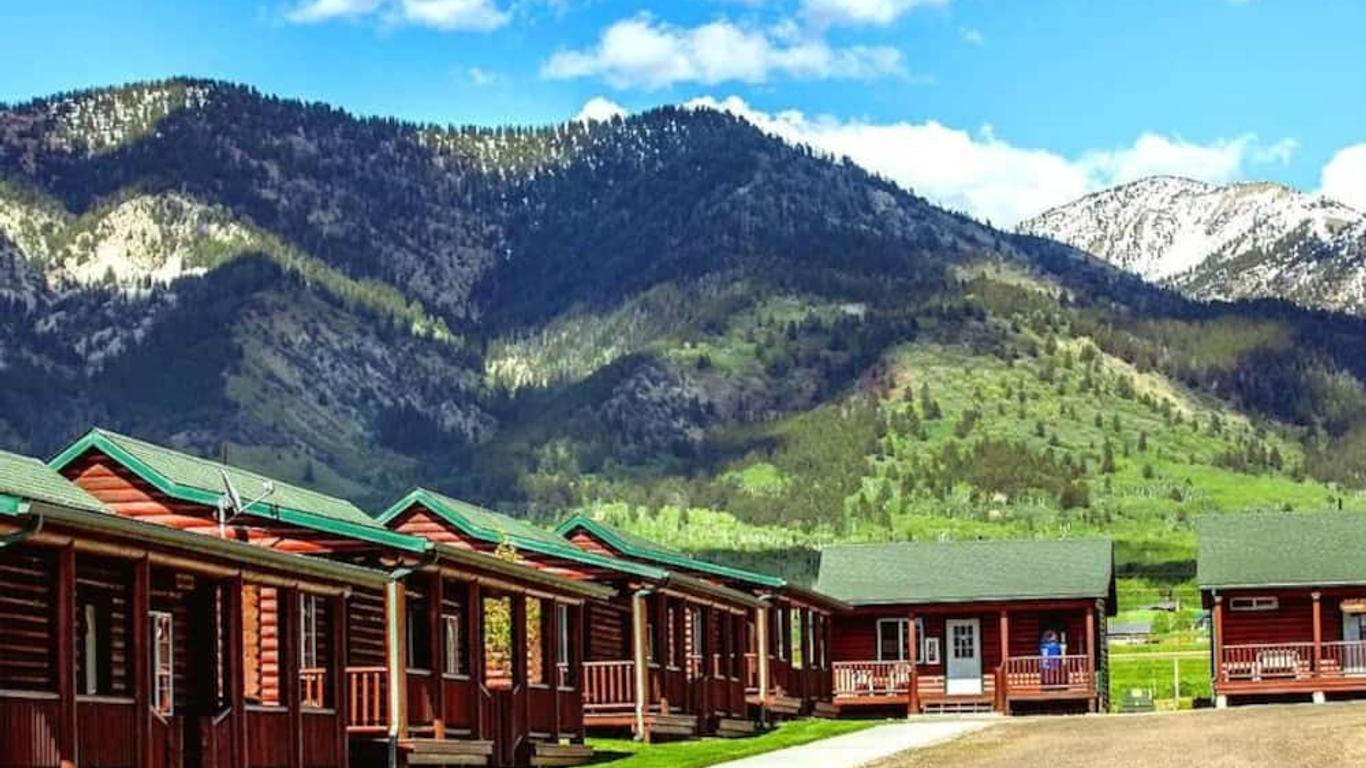 Wolf Den Log Cabin Motel And Rv Park