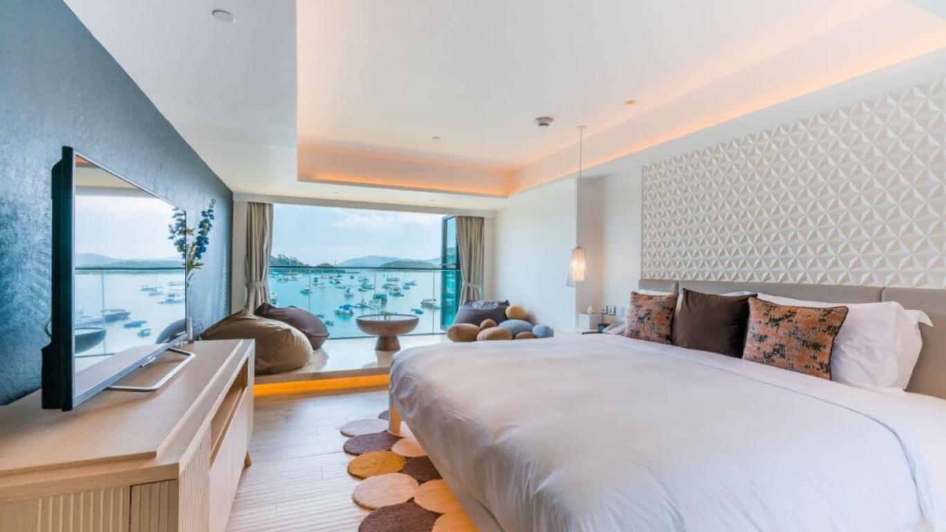 The Pier Hotel