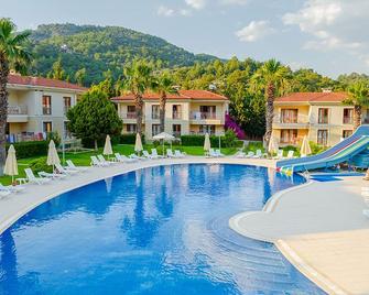 The One Club Hotel - Sarigerme - Piscina