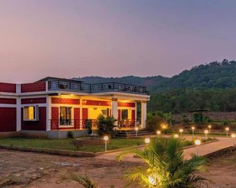 Dandeli Hill View Jungle Stay - Ganeshgudi - Building