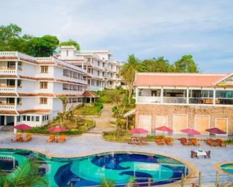 Long Beach Resort - Phu Quoc - Building