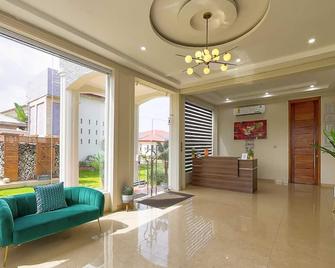 Maya Villa Hotel - Aburi - Lobby
