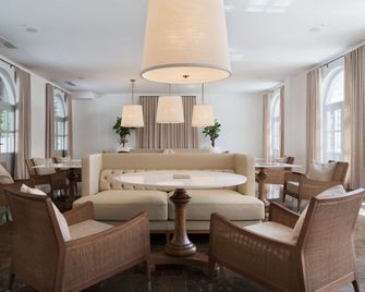 Heritage Hotel Kastelet - Tučepi - Phòng khách