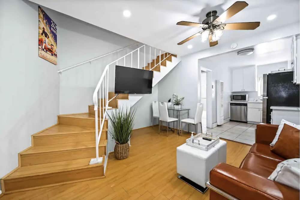 Elegant Beachside 2 Bed 2 Bath - לונג ביץ' - סלון