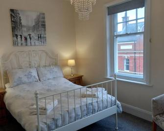 Clock Tower Flats Morpeth - Morpeth - Bedroom