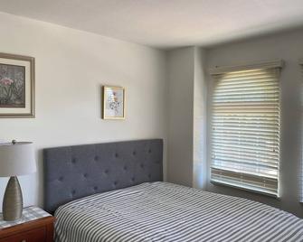 Beautiful Home in Burnaby (Metrotown Area) - Burnaby - Habitación