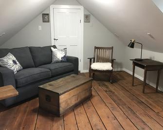 The Shipbuilder's Summer Kitchen - Saint Martins - Living room