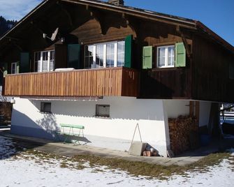 Chutzli Appartement/Fewo, Dusche oder Bad, WC, 2 Schlafräume 4-Bett-Wohnung by Interhome - St. Stephan - Building