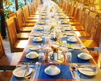 Octagon Lodge - Karatu - Ravintola