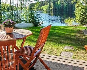 Holiday Home Kuusela by Interhome - Kaavi - Patio