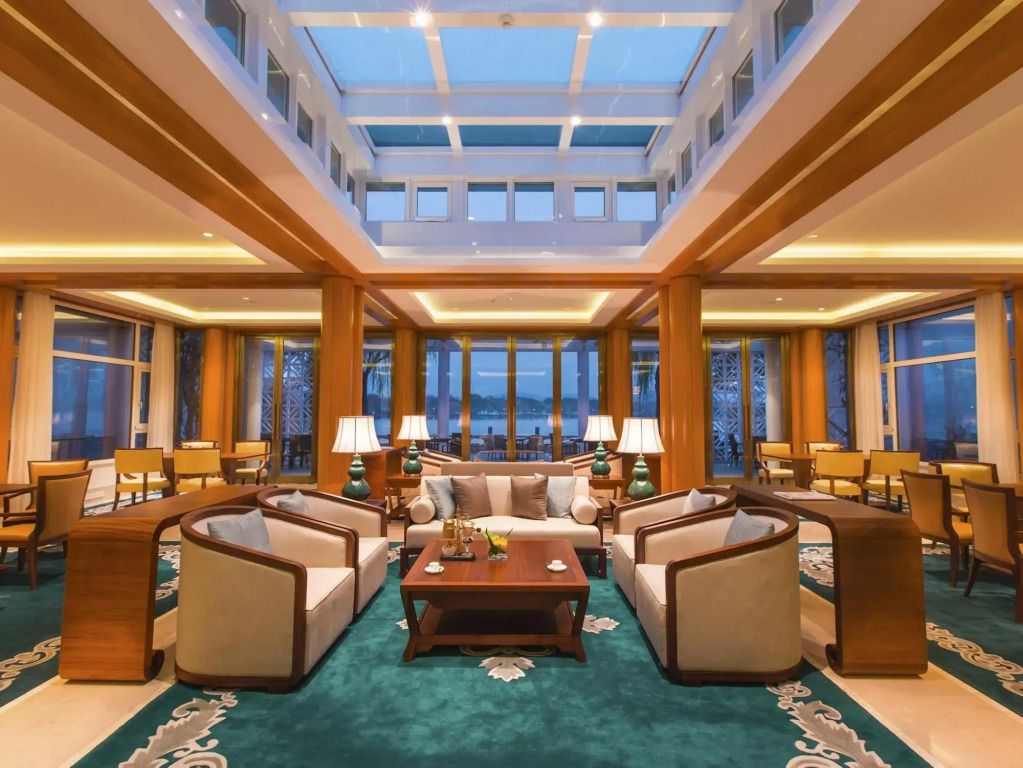 ويست ليك ستيت جيست هاوس