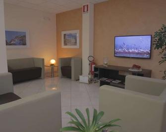 Pensione Piemonte - Loreto - Living room