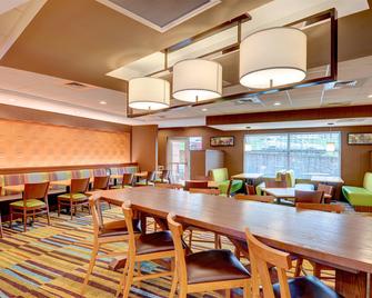 Fairfield Inn & Suites by Marriott Nashville MetroCenter - Nashville - Restaurante