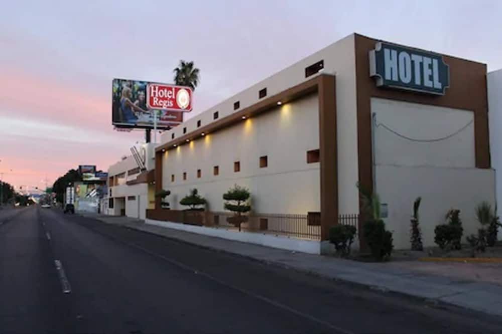 Hotel Regis thumbnail 2