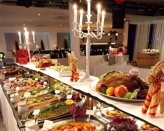 Spångens Gästgivaregård & Hotell - Ljungbyhed - Buffet