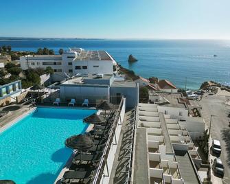 Carvi Beach Hotel - Lagos - Pool