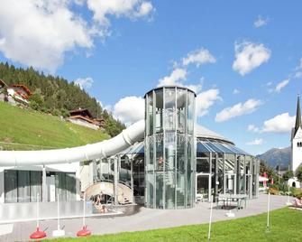 Quiet Chalet With Sauna in Konigsleiten - Wald Im Pinzgau