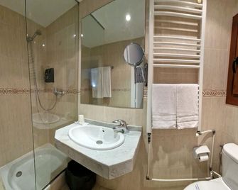 Hotel Comapedrosa - Arinsal - Badkamer