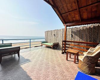 New Common Home - Canacona - Balcony