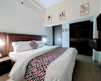 The Vibs International - Damoh - Bedroom