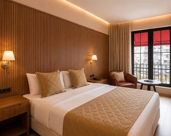 Classes Hotel Airport - Istanbul