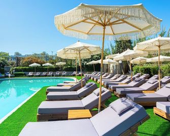 Solimar Dias Hotel - Adelianos Kampos - Bazén