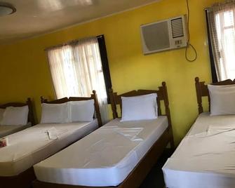 Luis Bay Travellers Lodge Coron - Coron - Habitación