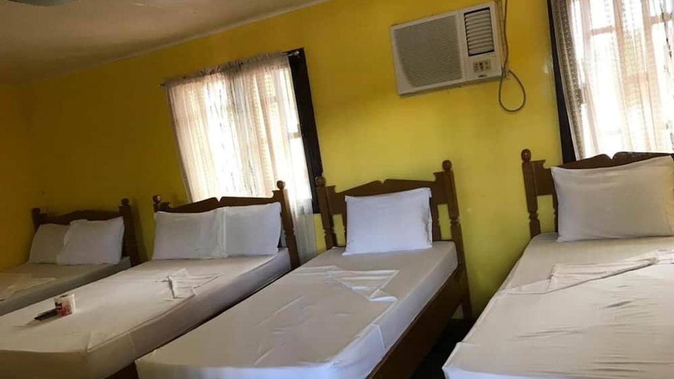 Luis Bay Travellers Lodge Coron