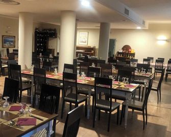 Maison luciano Vecchia fattoria - Ancône - Restaurant