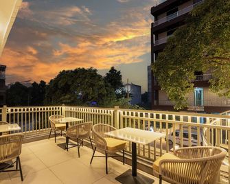 Sandane Homes India Expo Centre & Mart - Greater Noida - Balkon