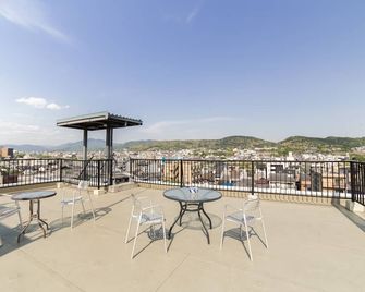 K's House Kyoto -Travelers Hostel - Kyoto - Balkon