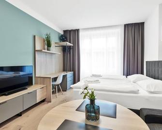 Honest Apartments - Prague - Bedroom