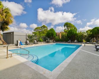 Hampton Inn & Suites Port Arthur - Port Arthur - Uima-allas