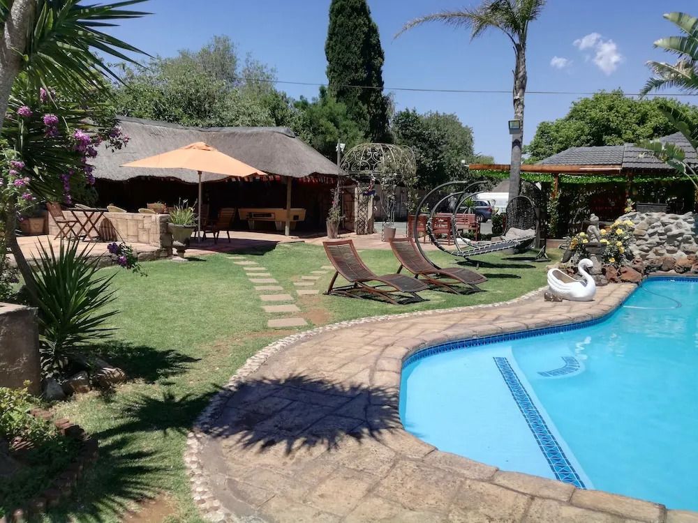 Petra Lodge - Edenvale - Pool