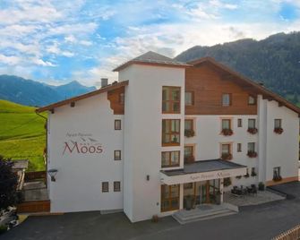 Apart Pension Moos - Inkl Supersommercard - Serfaus - Building