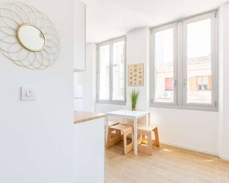 Le Cosy Blancarde -Appart 1 chambre 4 pers- Metro Clim Parking - Marsella - Comedor